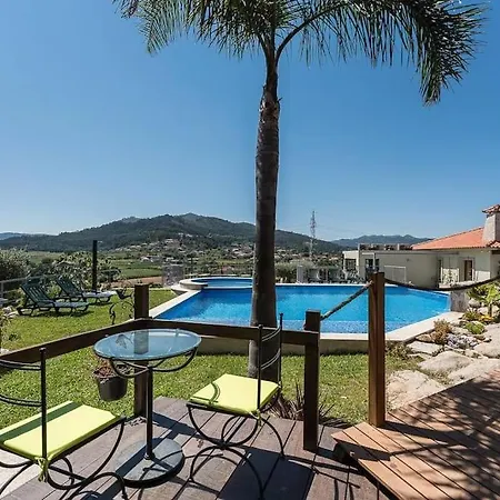 シャレー Fernandes *